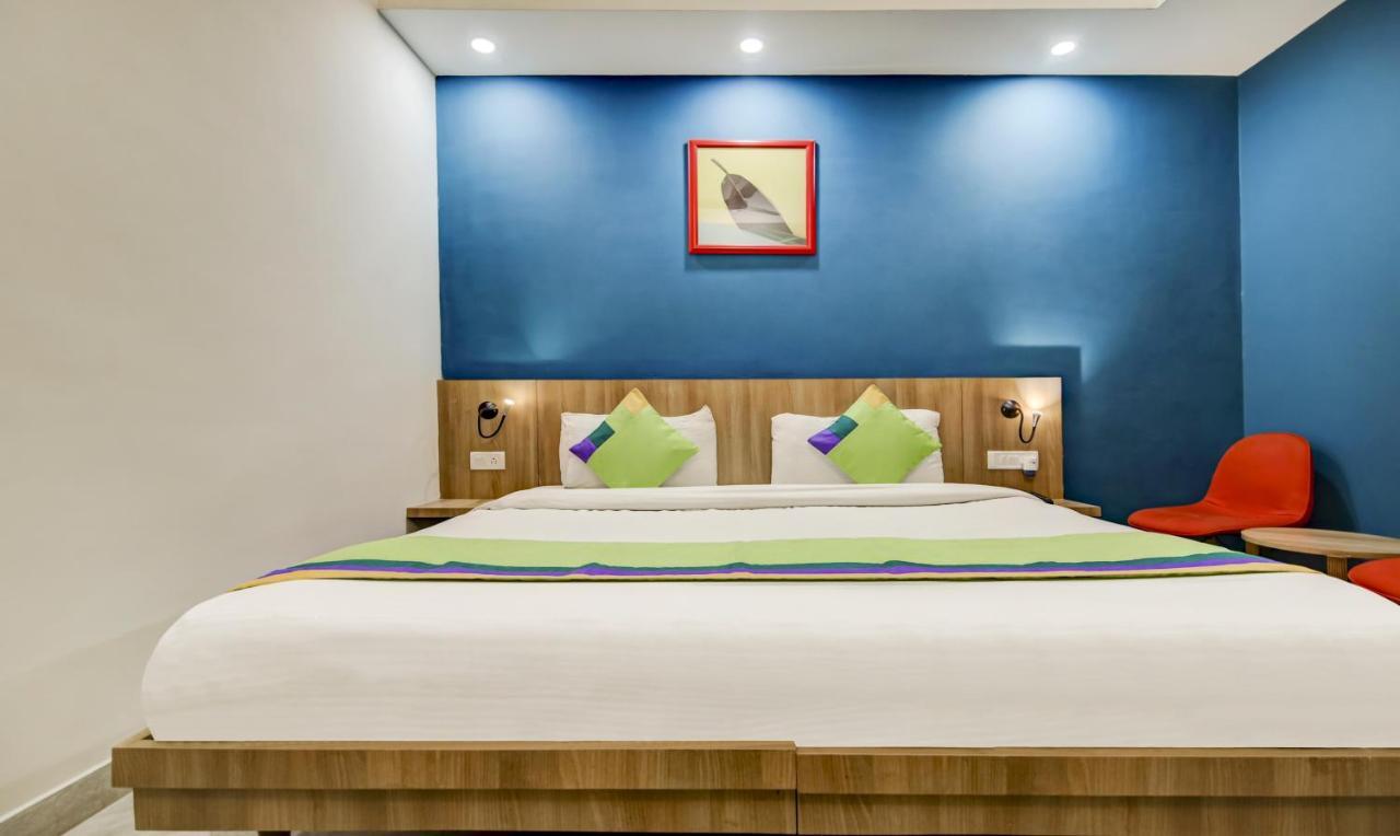 Treebo Mall View, Dlf Phase II Gurgaon Buitenkant foto
